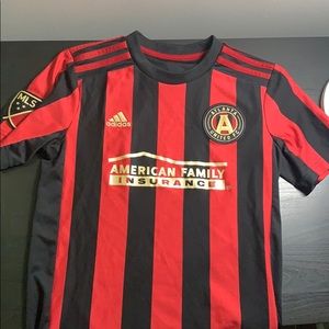 atl united shirt